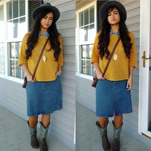 Mustard crop crochet sweater size Large